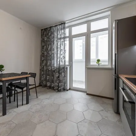 Позняки, Современные Апартаменты Ул Е.Пчелки 7 Kyiv Exterior photo